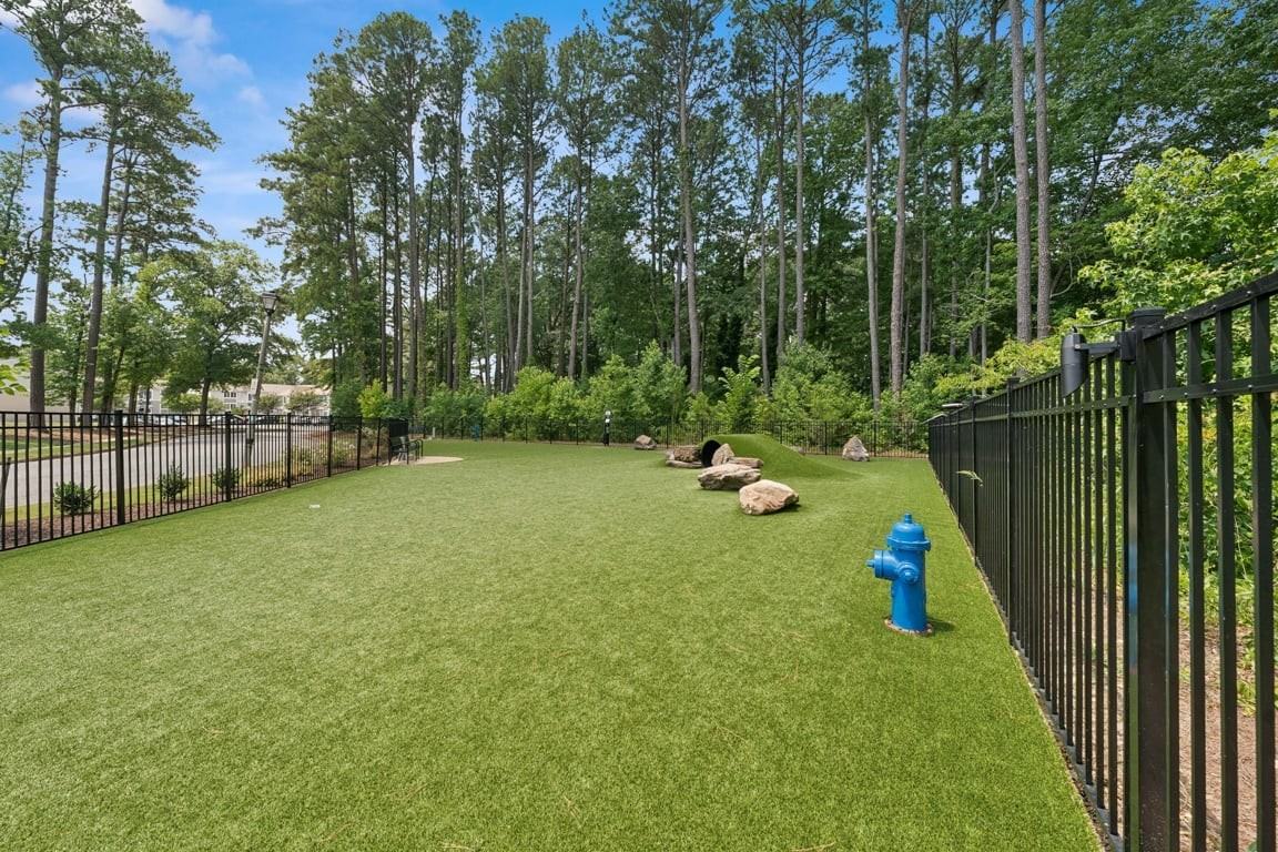 Linkhorn Bay Apartments - Photo 7 of 31