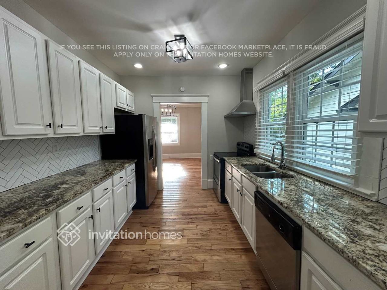 1221 Epworth St Sw - Photo 4 of 15