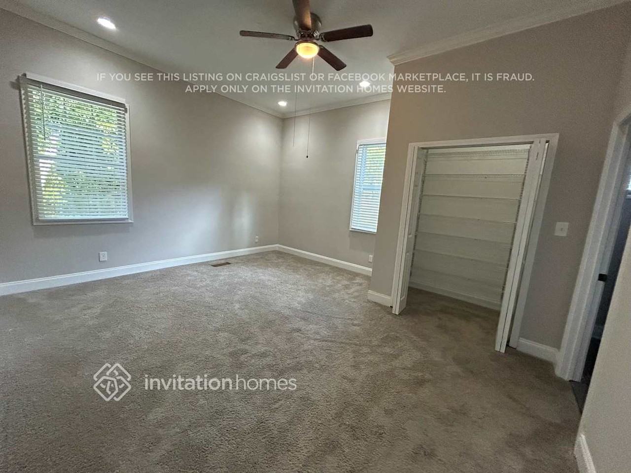 1221 Epworth St Sw - Photo 6 of 15