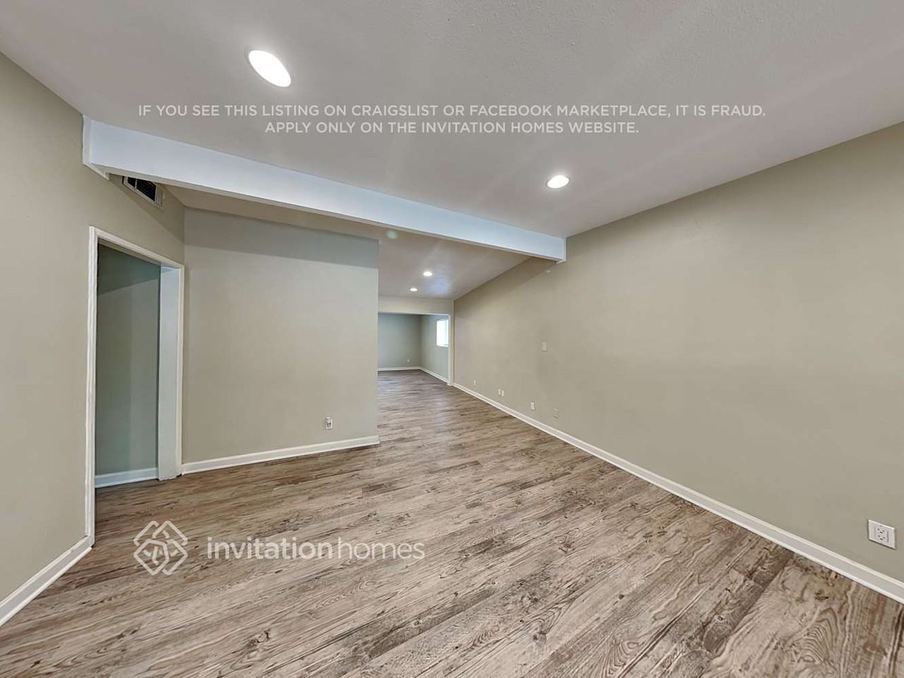 12601 Mercer St - Photo 6 of 20