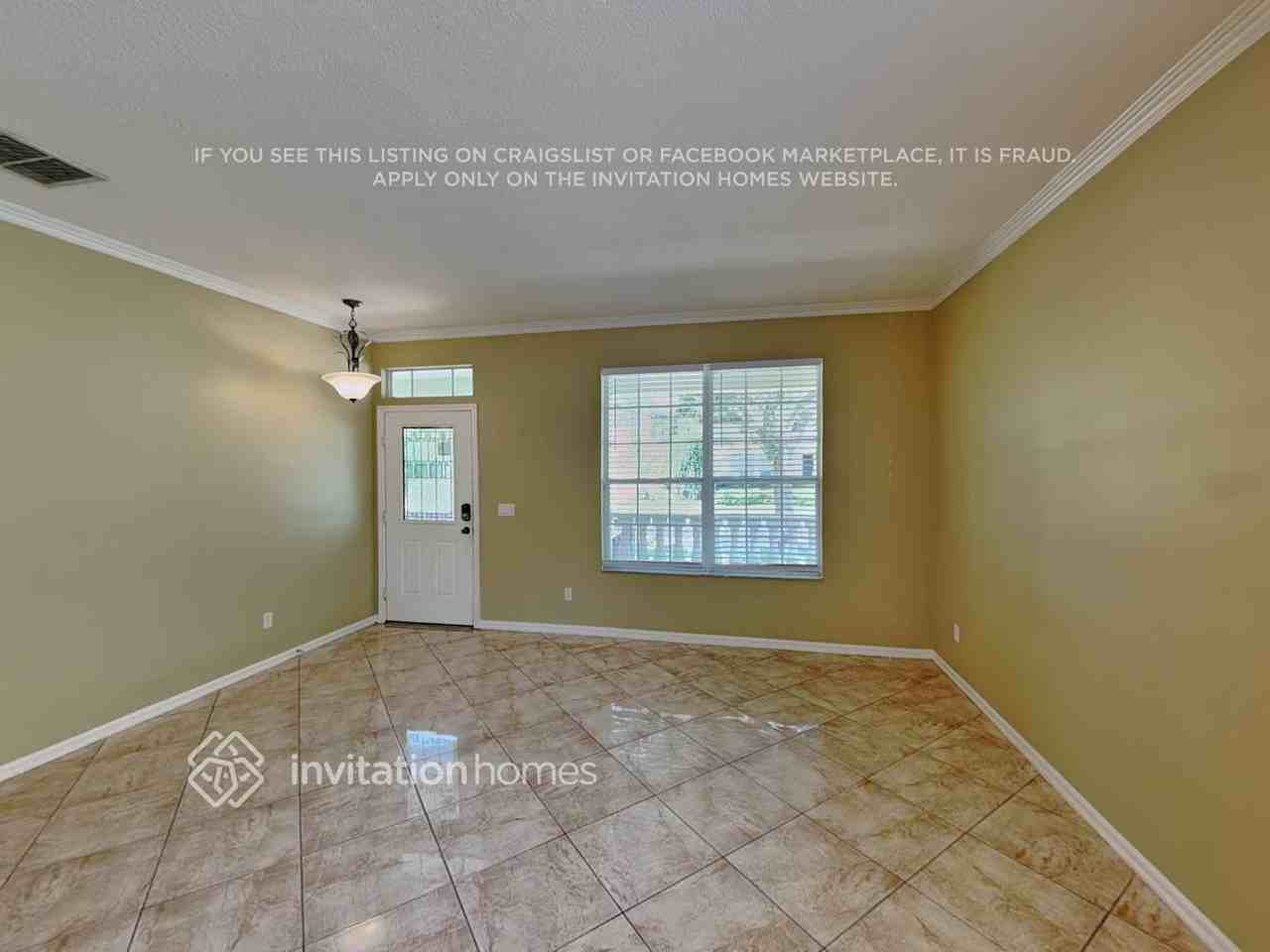 5547 Remsen Cay Ln - Photo 4 of 24