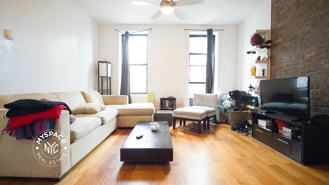 208 Evergreen Ave #2R - Photo 1 of 1