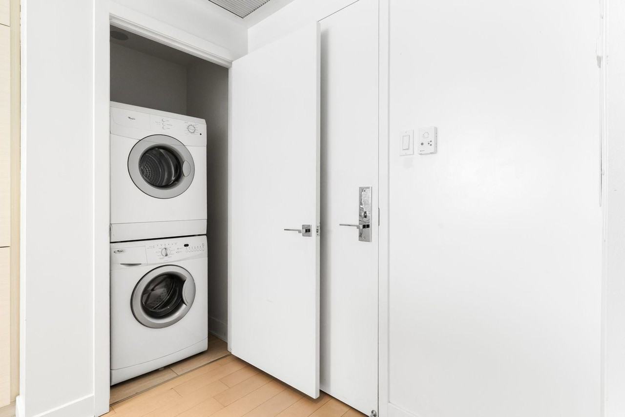 1050 Rue Drummond #2308 - Photo 7 of 33