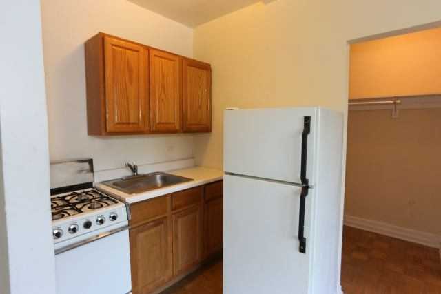 711 W Belmont Ave #407 - Photo 4 of 13