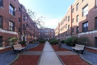 2904 N Mildred Ave #3J - Photo 1 of 1