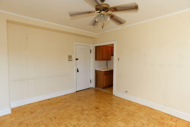 711 W Belmont Ave #409 - Photo 7 of 15