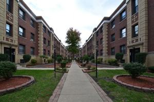 featured image of 813 W Waveland Ave #2N