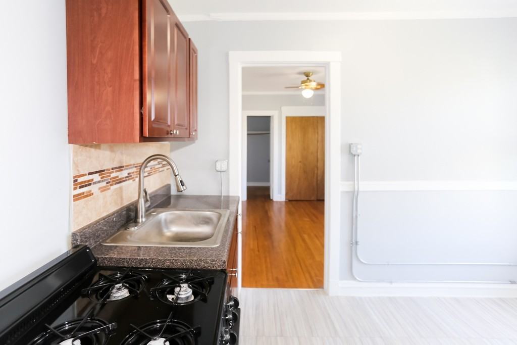 3263 W Wrightwood Ave #3R - Photo 5 of 15