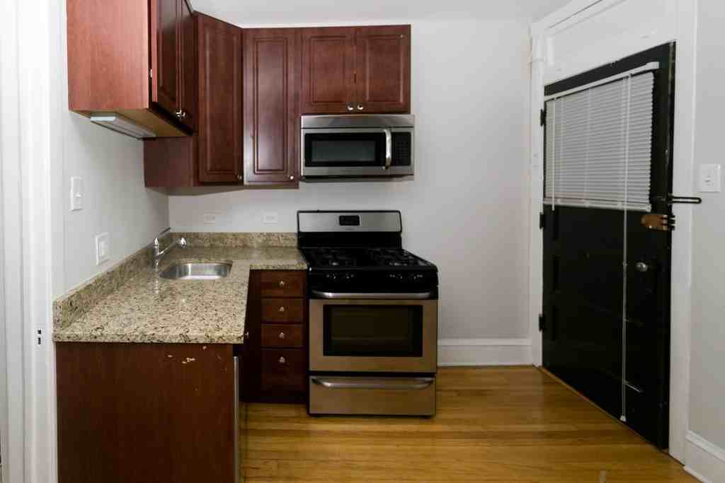 2102 W Ainslie St #2E - Photo 6 of 16
