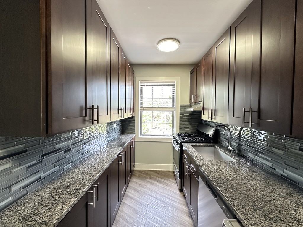 730 Judson Ave #15 - Photo 3 of 21
