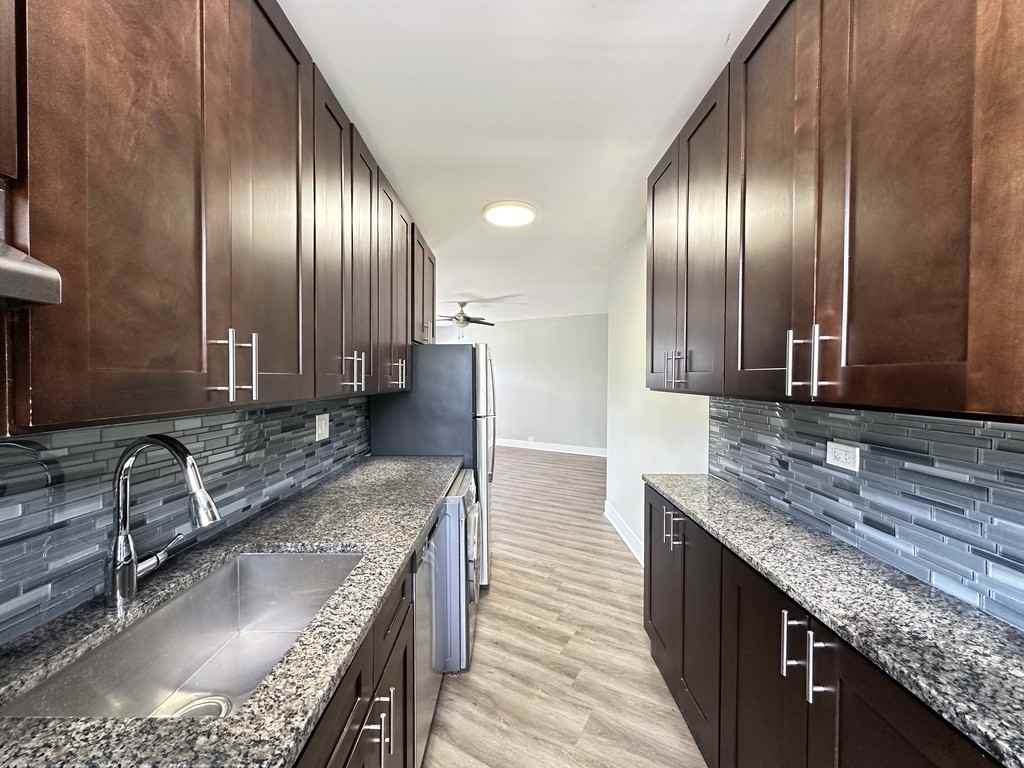730 Judson Ave #15 - Photo 4 of 21