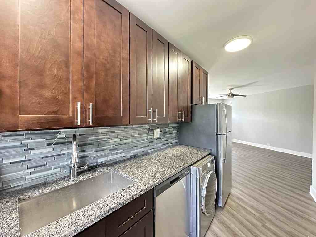 730 Judson Ave #15 - Photo 5 of 21