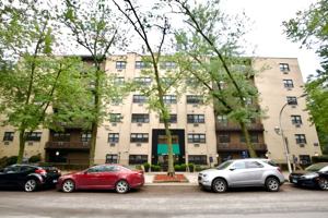 featured image of 445 W Barry Ave #514