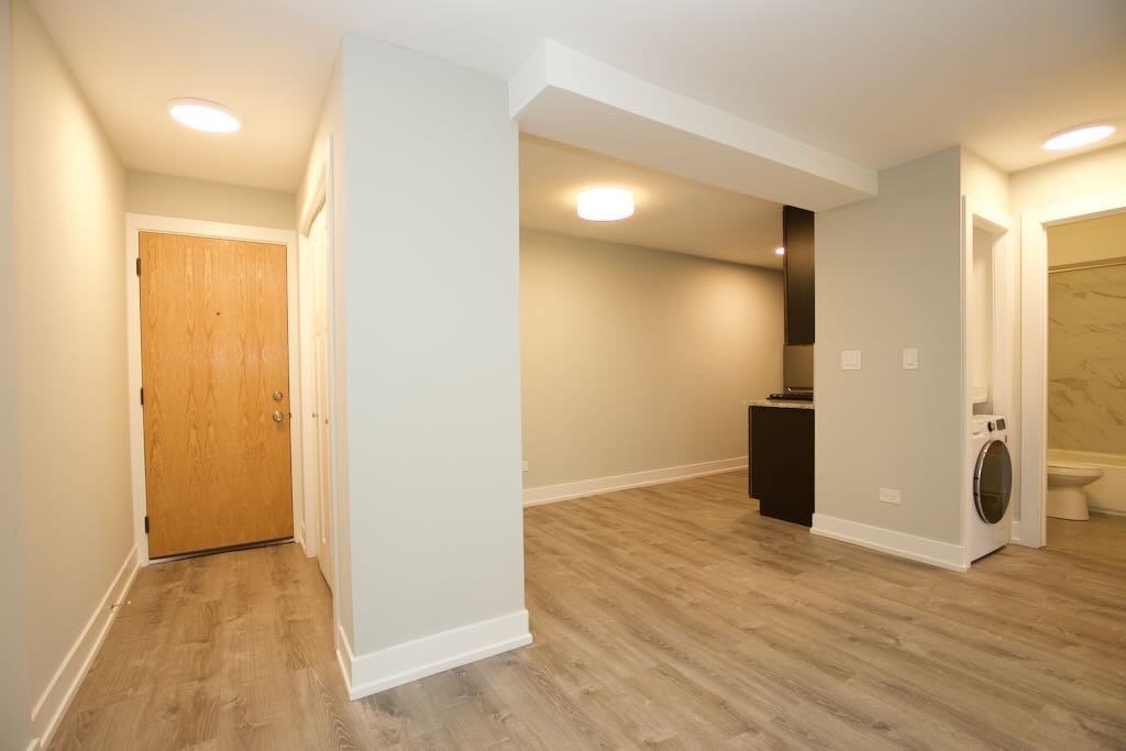 445 W Barry Ave #514 - Photo 7 of 21