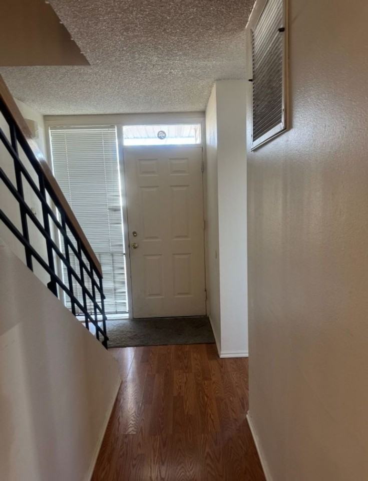 Morris 1227 Pinecone Dr - Photo 2 of 10