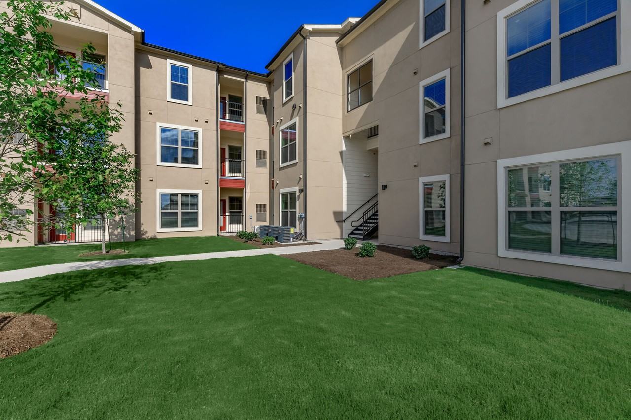 Hills at Leander, A 62+ Community - Photo 6 of 24