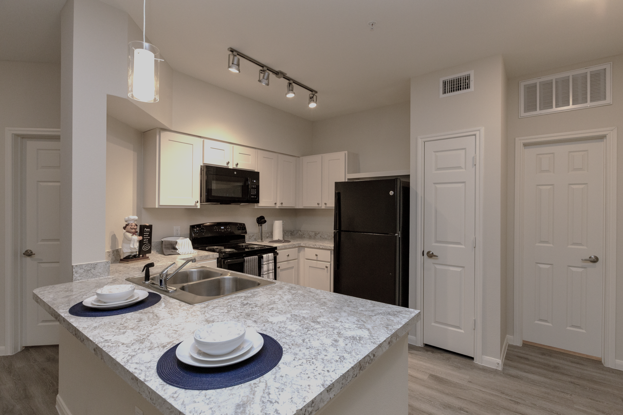 Vista Bella - Photo 6 of 13