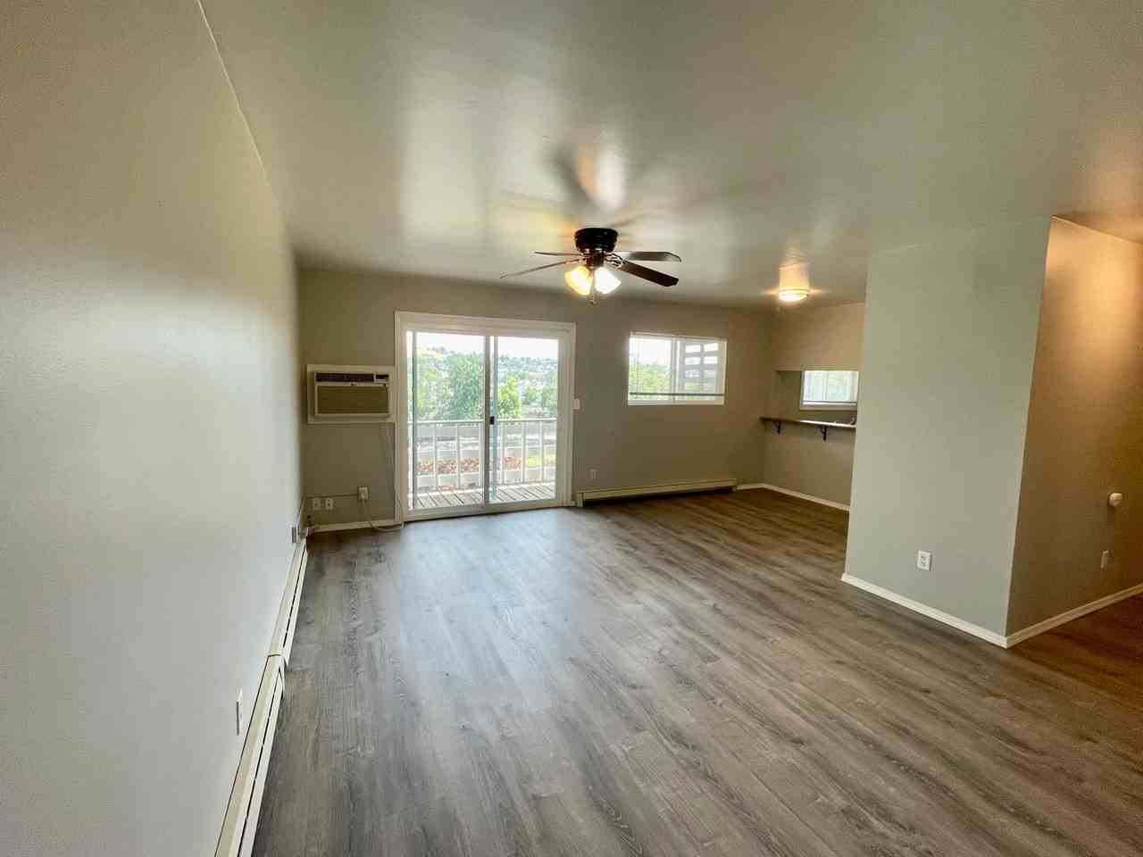 516 Nw Bailey Ave #9 - Photo 4 of 15