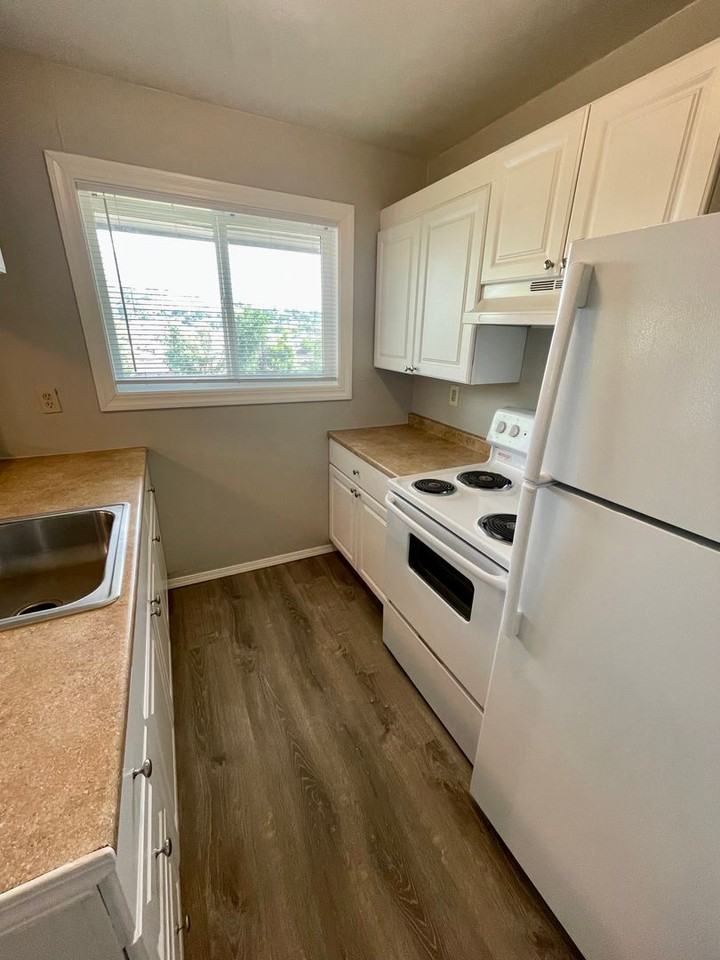 516 Nw Bailey Ave #9 - Photo 7 of 15
