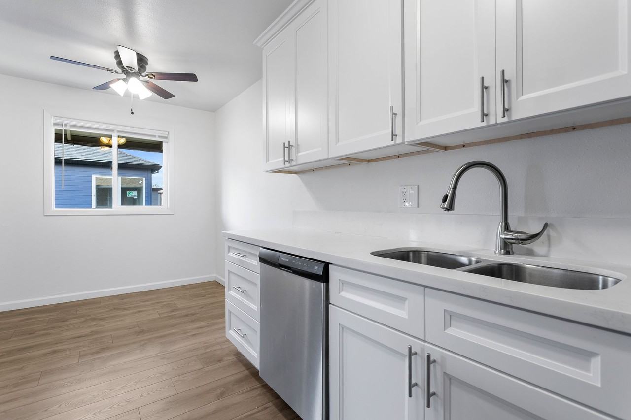 Sheri-Hill Apartments - Photo 4 of 18