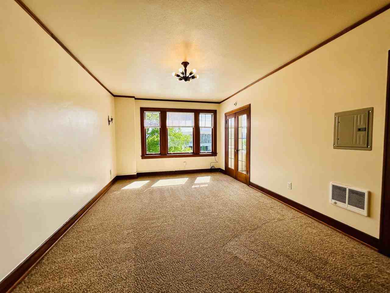 Burke Hill Apartments - Photo 4 of 48