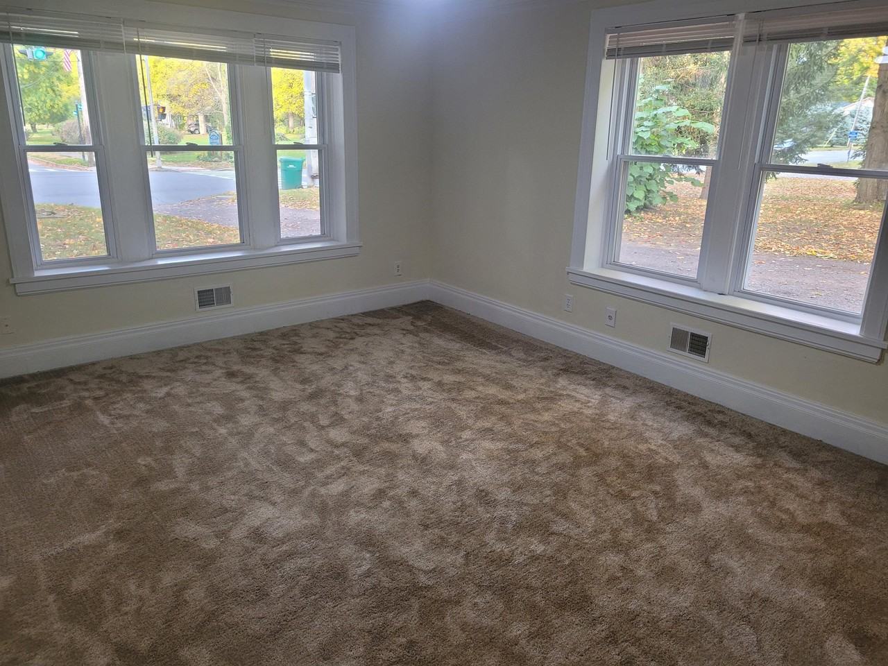 337-339 Fairport Rd. - Photo 5 of 17