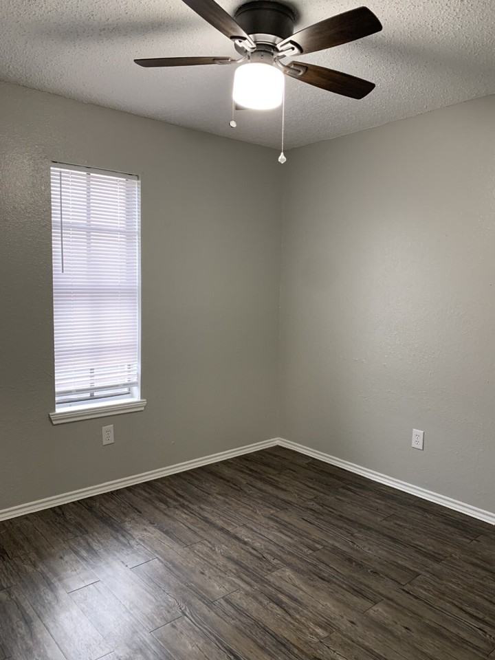 Sugar North Apartments - Photo 4 of 15