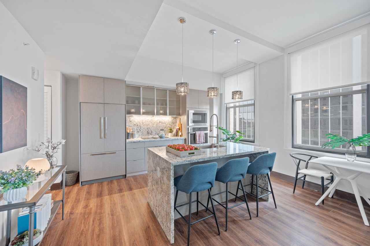 Sky Central - Photo 7 of 50