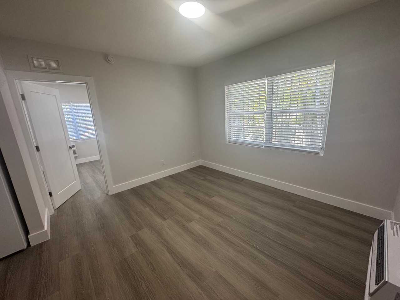 140-142 SW 21 Ave - FALCAP 3, LLC - Photo 6 of 9