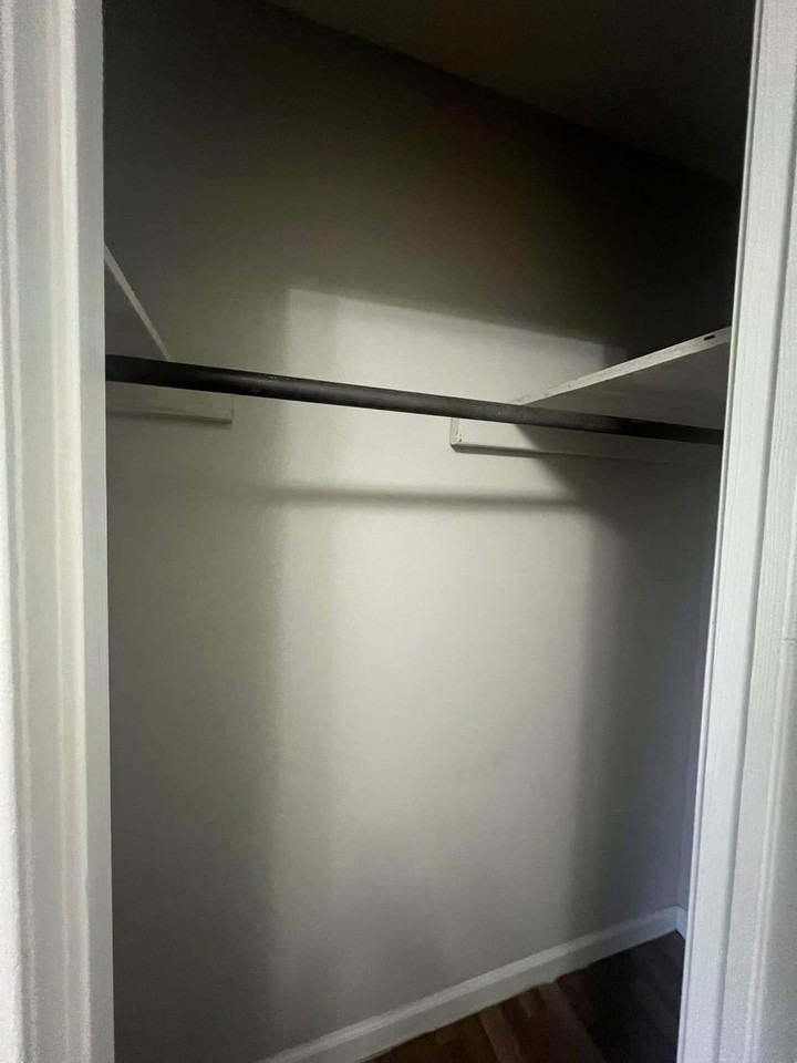939 Scott Street - Photo 6 of 17