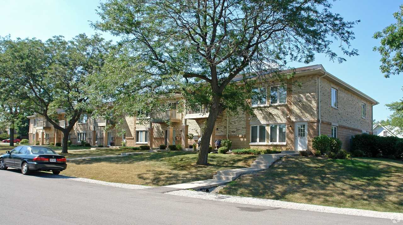 Biscayne Apartments - Photo 7 of 16