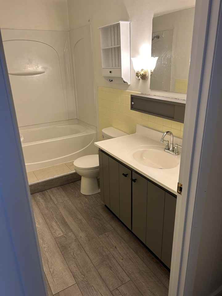460 Main Street - Photo 4 of 7