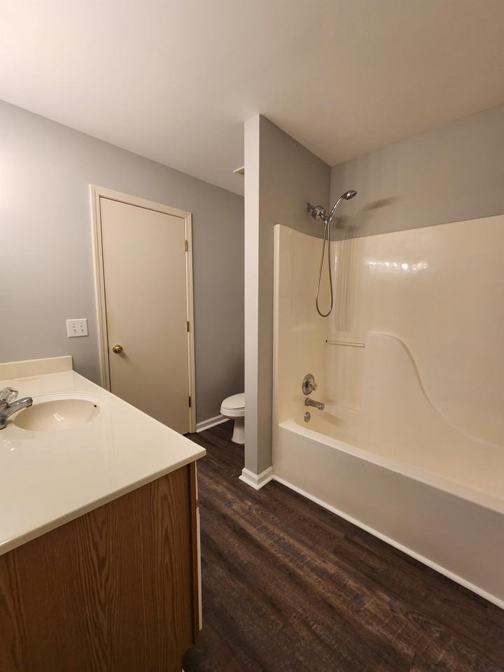 919 Nottingham Drive - Photo 7 of 8