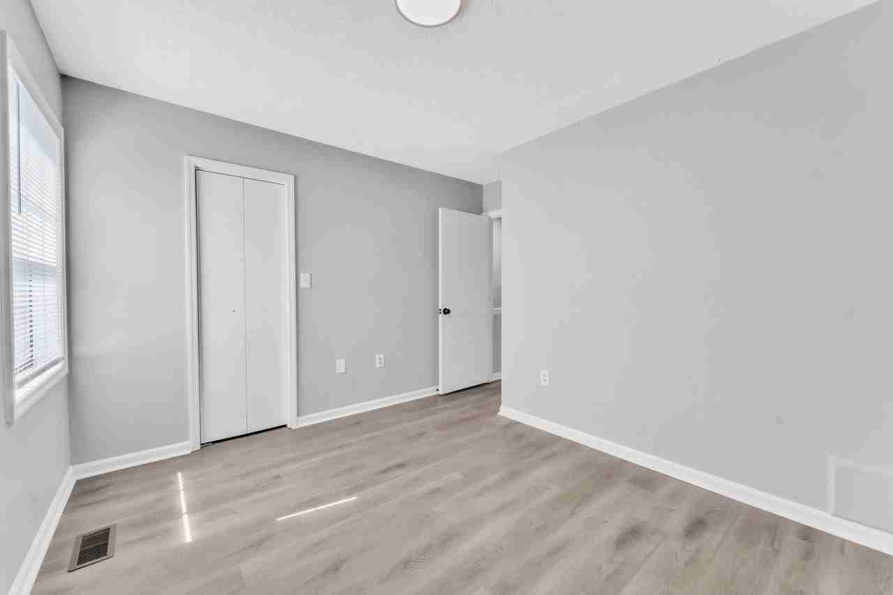 Liberty Square - Photo 7 of 50