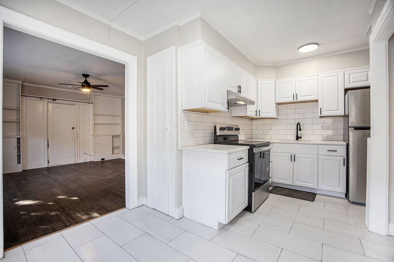 2733 Campbell St - Photo 7 of 13