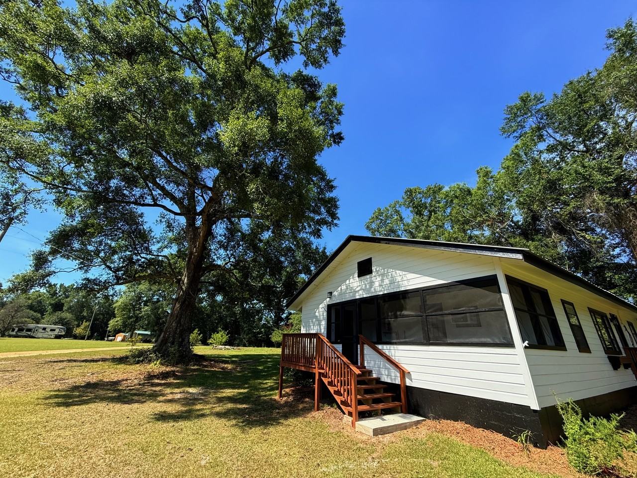 380 Duffy Rd - Photo 2 of 12