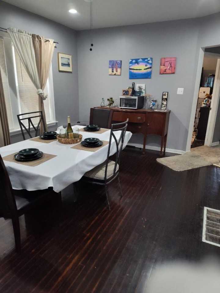 6510 S Maplewood Ave #1 - Photo 3 of 6