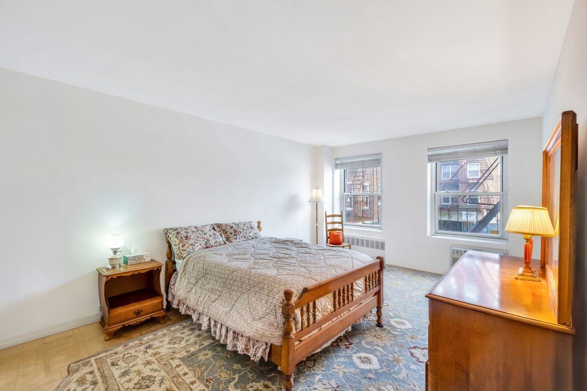 100 Lincoln Ave ##16a - Photo 3 of 8