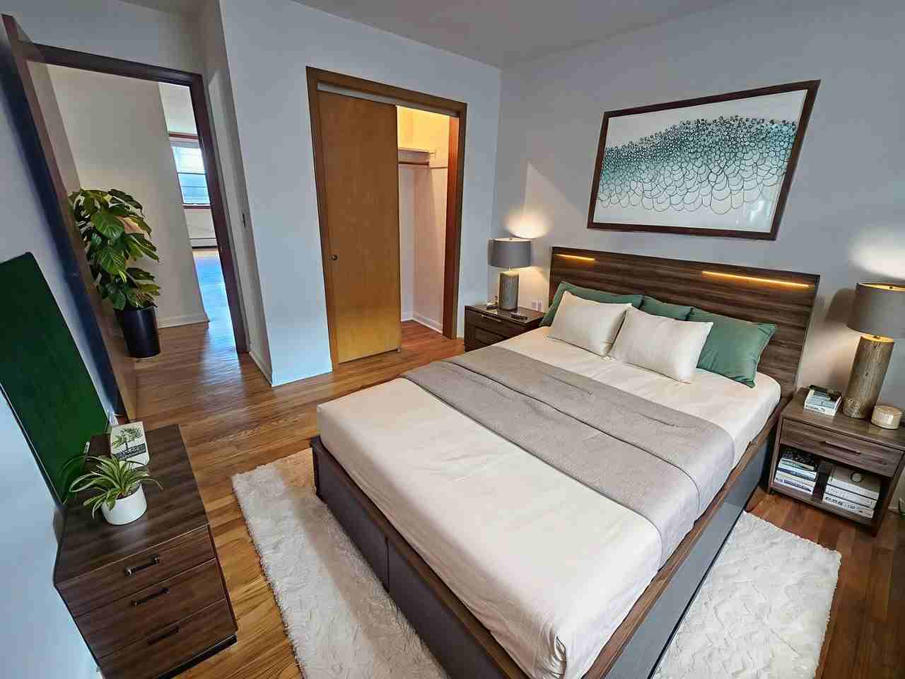 2725 Central St - Photo 3 of 12