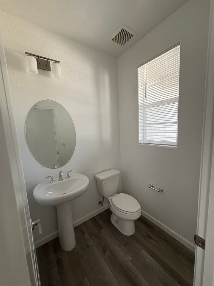 1005 W Sedona Ave - Photo 2 of 22