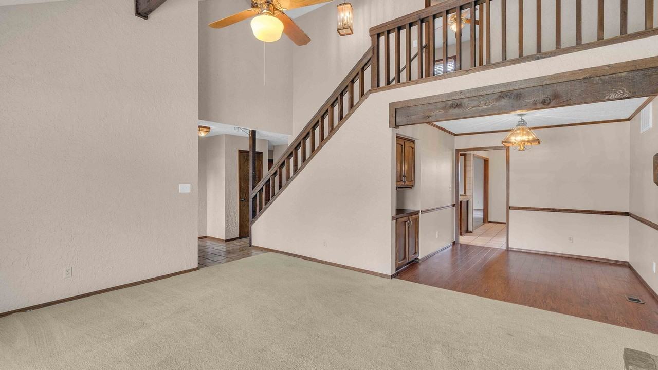 2321 W Louisville St - Photo 4 of 21
