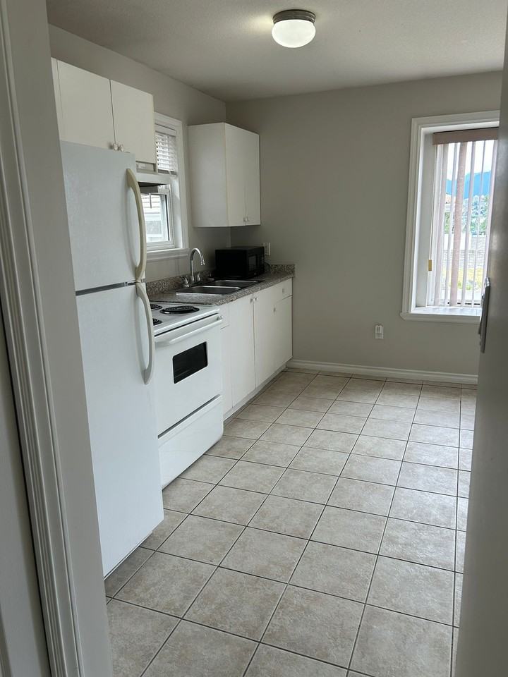 3731 Manor Street - Photo 3 of 10