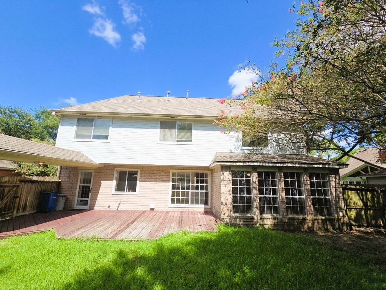 2502 Fairwind Dr - Photo 6 of 42