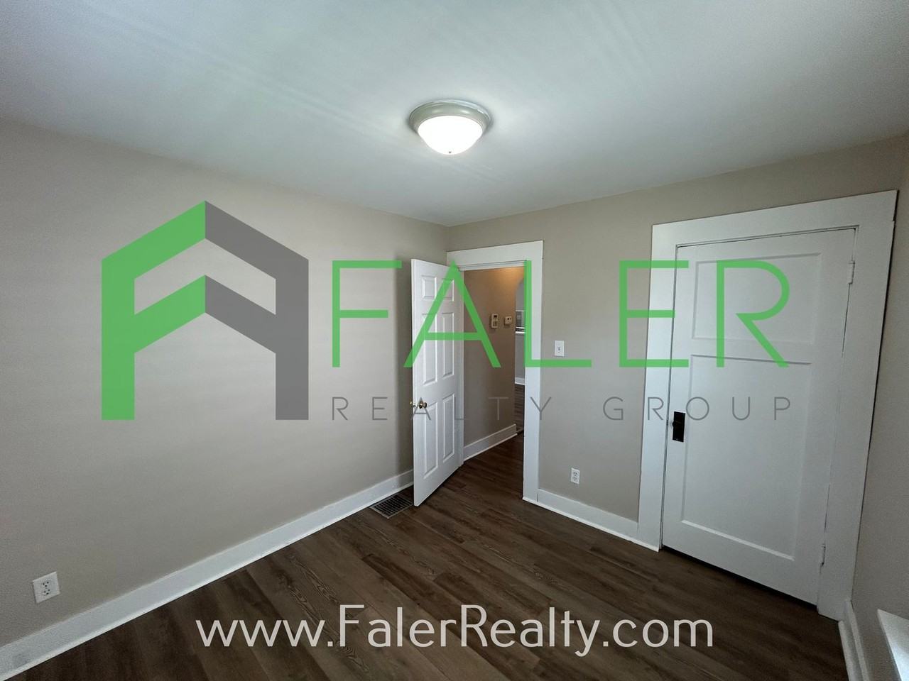 1723 King Ave - Photo 6 of 12
