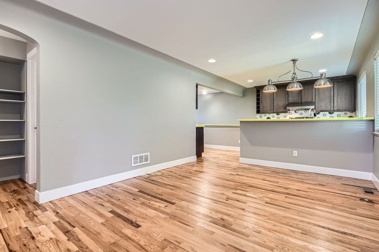 1420 Spruce St - Photo 6 of 29