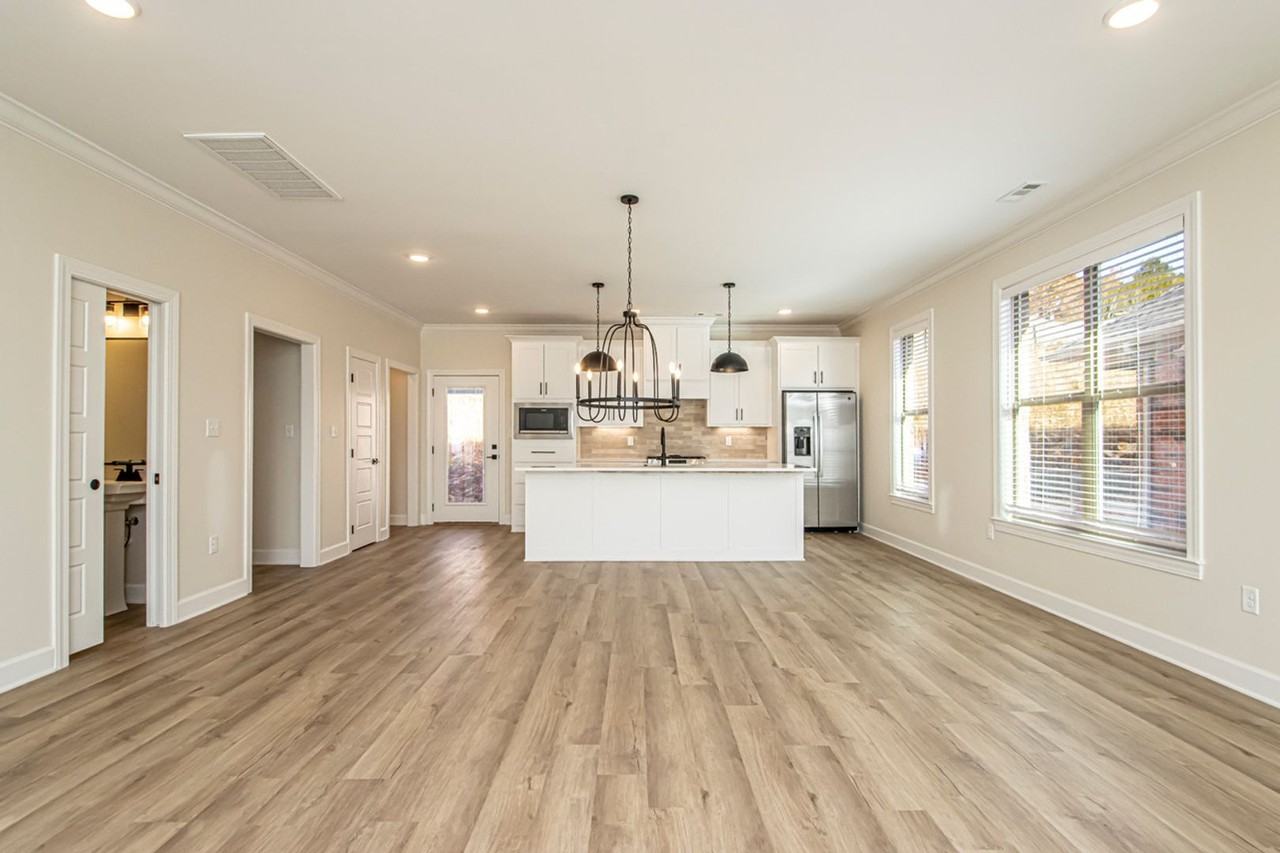 208 Kanis Ridge Drive - Photo 2 of 18