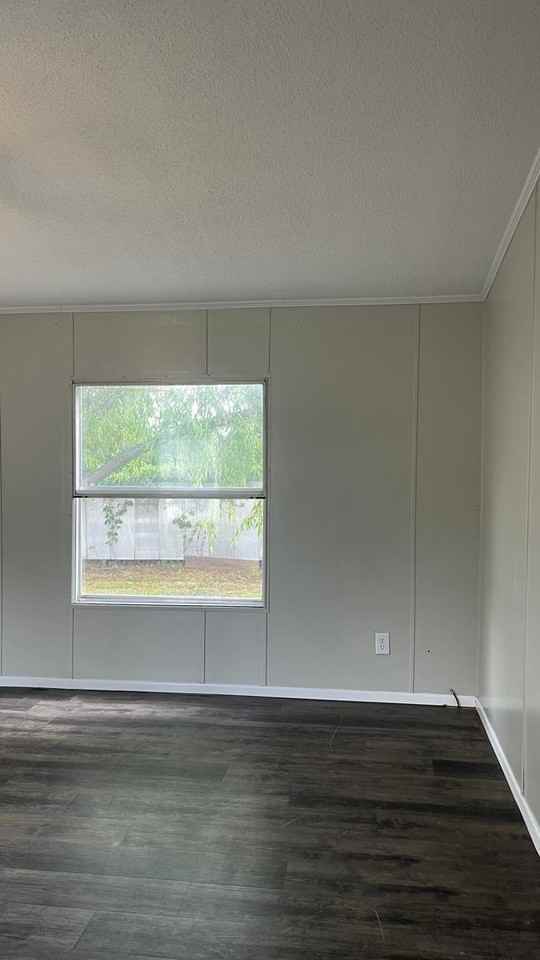 265 Circle Park Dr - Photo 2 of 18