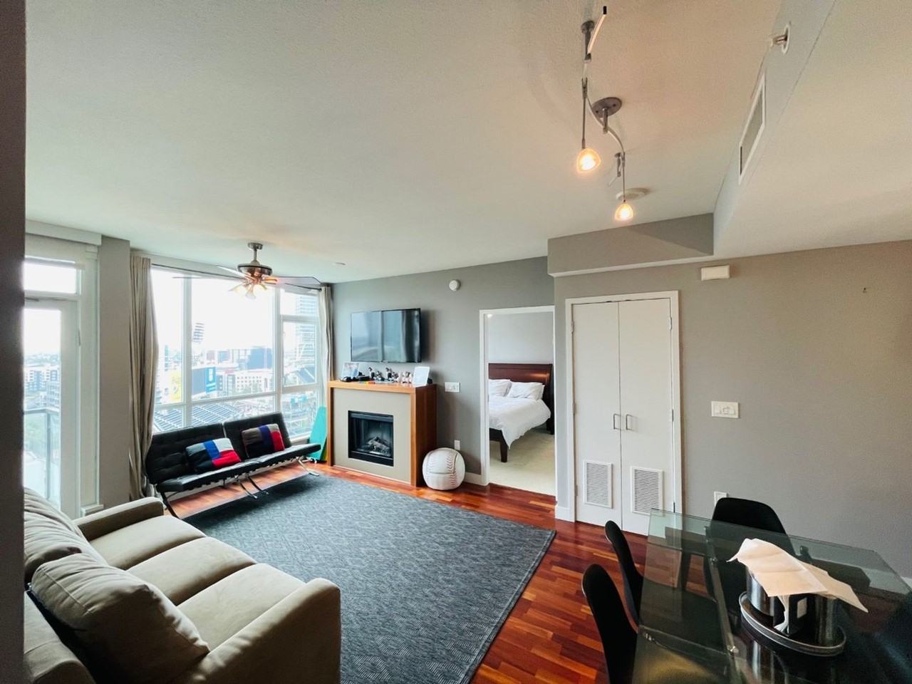 325 7th Ave #1402 - Photo 2 of 26