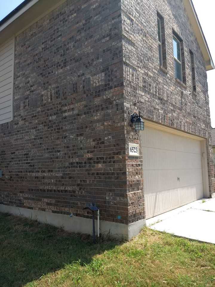 6523 Candlearch Circle - Photo 2 of 8