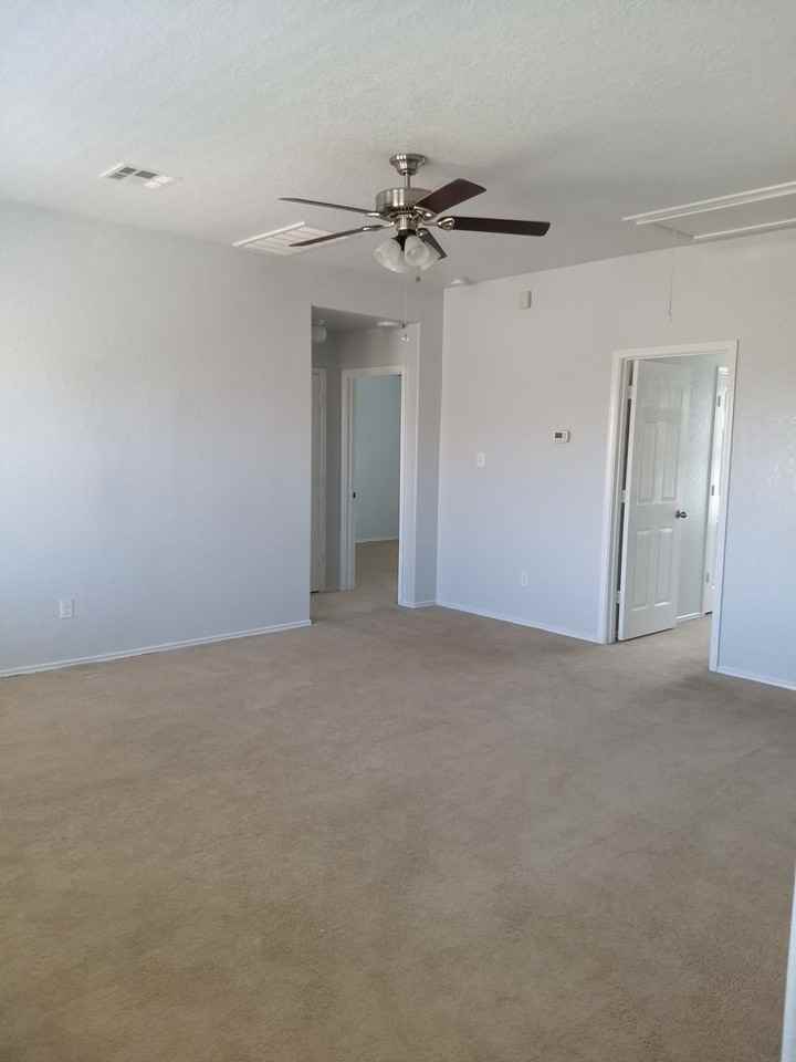 6523 Candlearch Circle - Photo 4 of 8